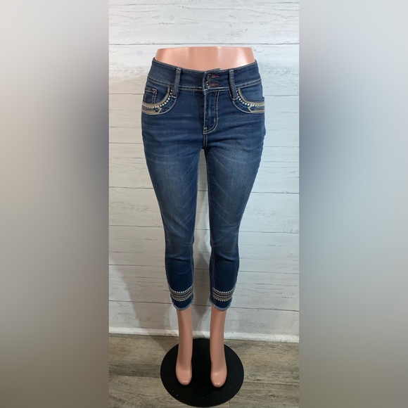 Garden Embroidered Nolita Jeans